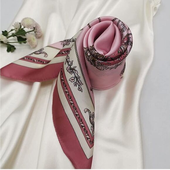 Pink Chain Silky Scarf   main image 5